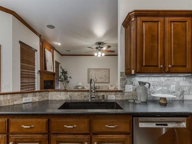 10604 NW 38th Street, Yukon, OK 73099