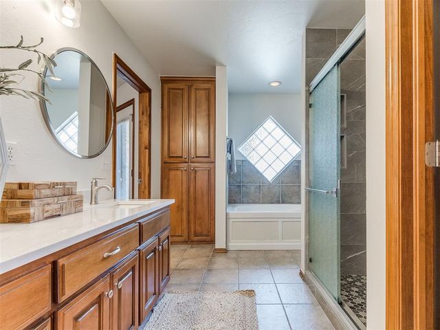 10604 NW 38th Street, Yukon, OK 73099