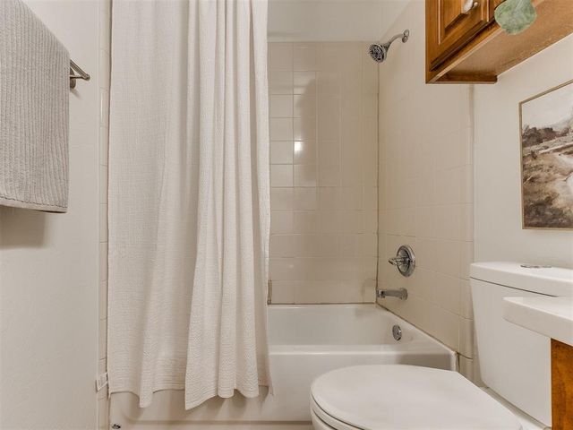 10604 NW 38th Street, Yukon, OK 73099