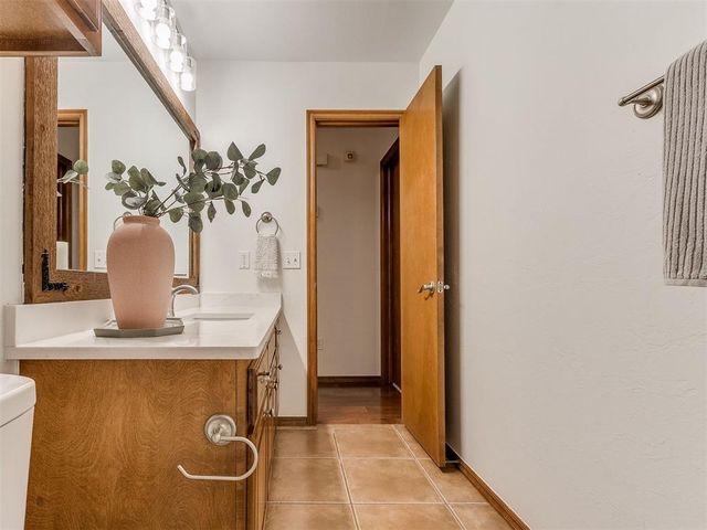 10604 NW 38th Street, Yukon, OK 73099