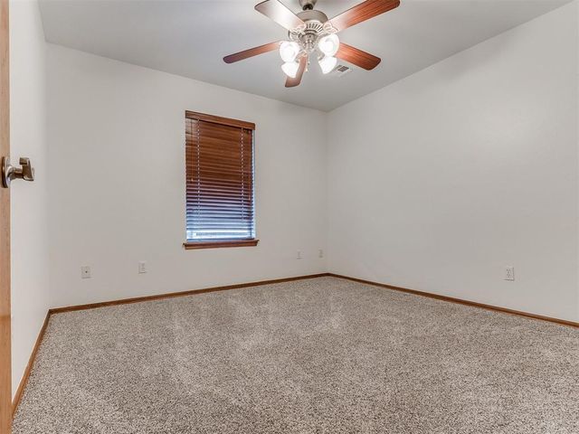 10604 NW 38th Street, Yukon, OK 73099