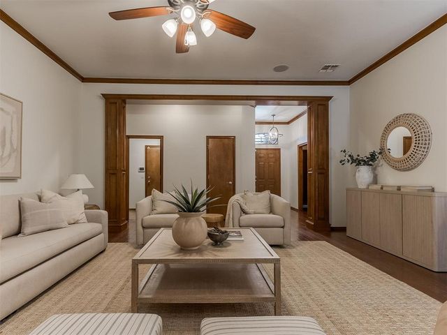 10604 NW 38th Street, Yukon, OK 73099