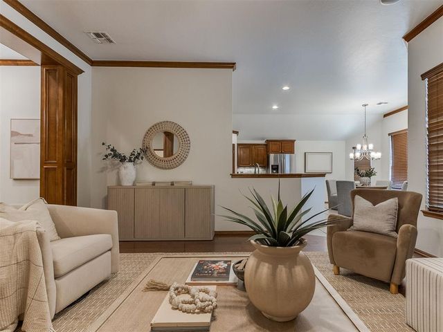 10604 NW 38th Street, Yukon, OK 73099