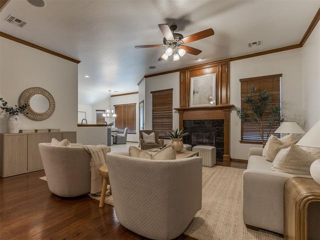 10604 NW 38th Street, Yukon, OK 73099