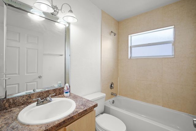 2241 NW 3rd Street, Pompano Beach, FL 33069