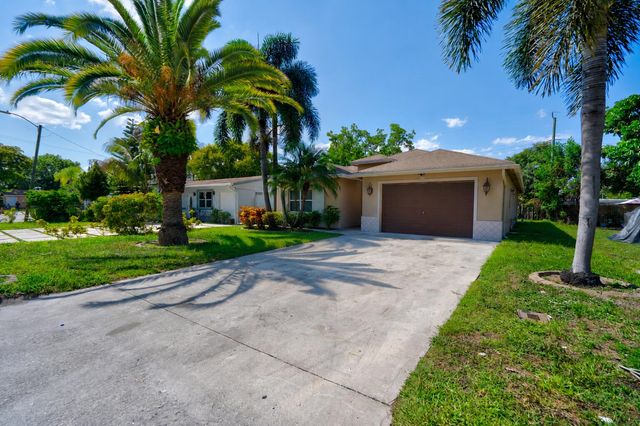 2241 NW 3rd Street, Pompano Beach, FL 33069