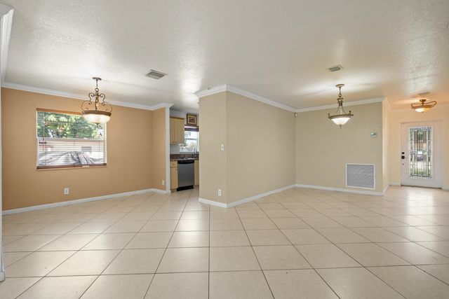 2241 NW 3rd Street, Pompano Beach, FL 33069