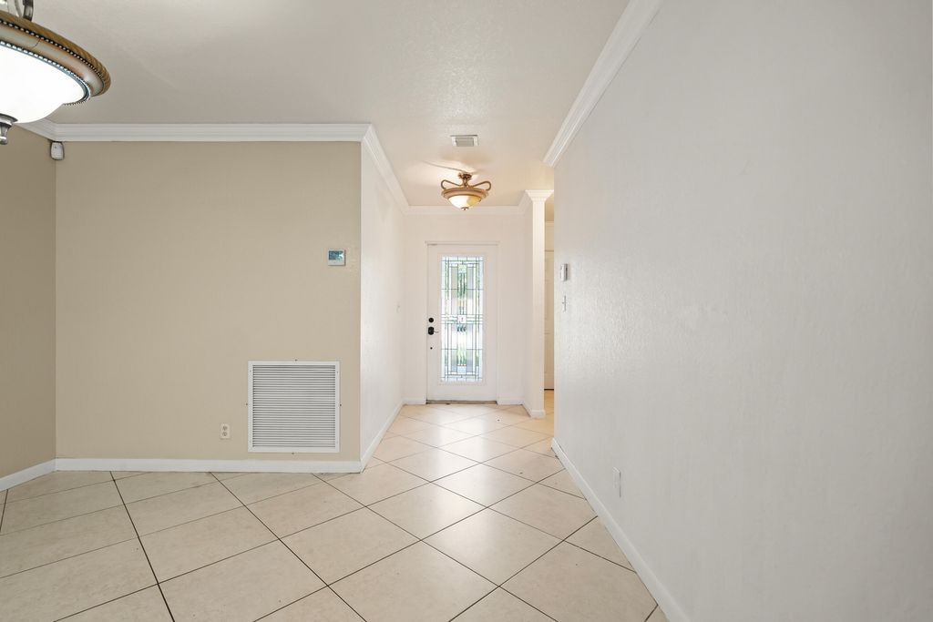 2241 NW 3rd Street, Pompano Beach, FL 33069