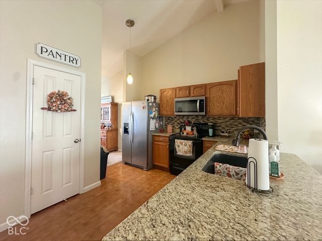 1140 Frogs Leap Lane, Cicero, IN 46034