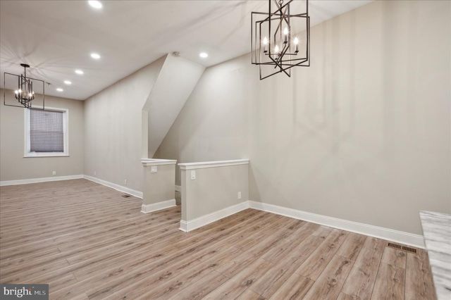 2021 N 33RD ST, Philadelphia, PA 19121