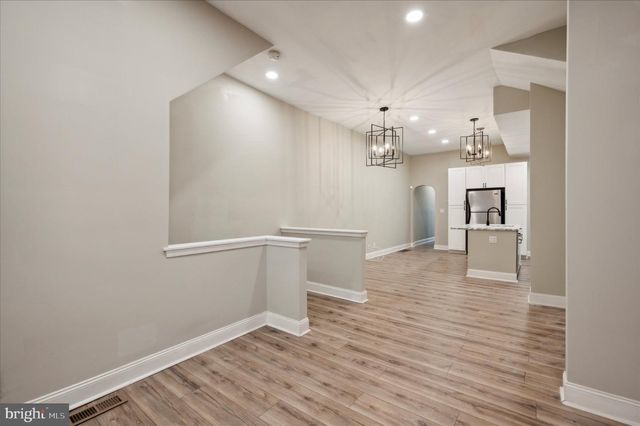 2021 N 33RD ST, Philadelphia, PA 19121
