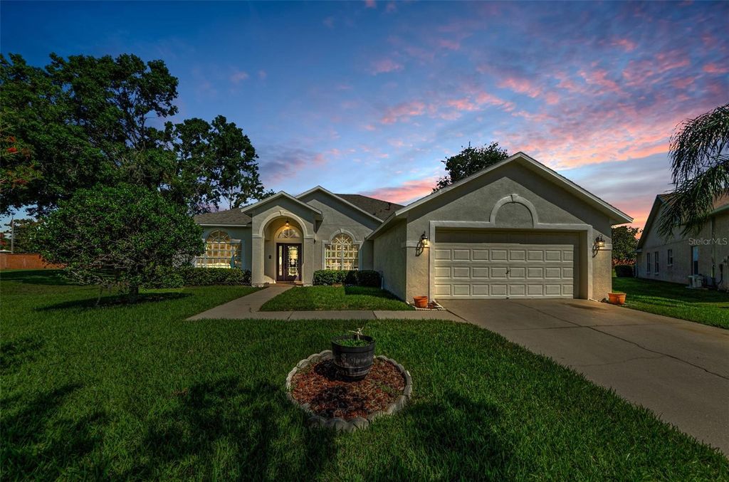 8604 HERONS COVE PLACE, Tampa, FL 33647