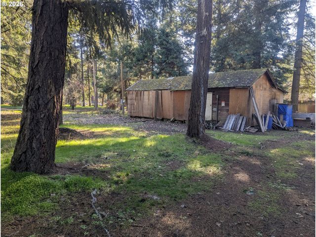 464 LOU GRAY Dr, Myrtle Creek, OR 97457