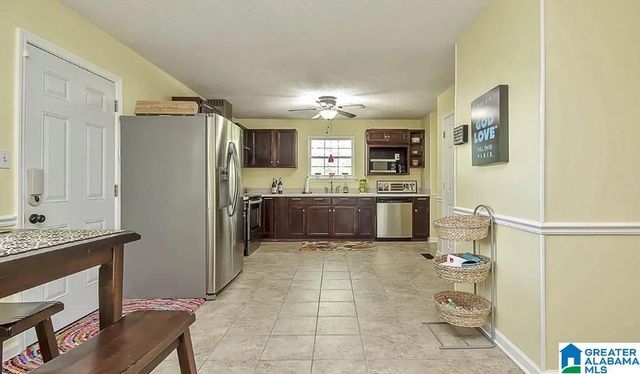 1605 BROKEN ARROW CREEK ROAD, Riverside, AL 35135