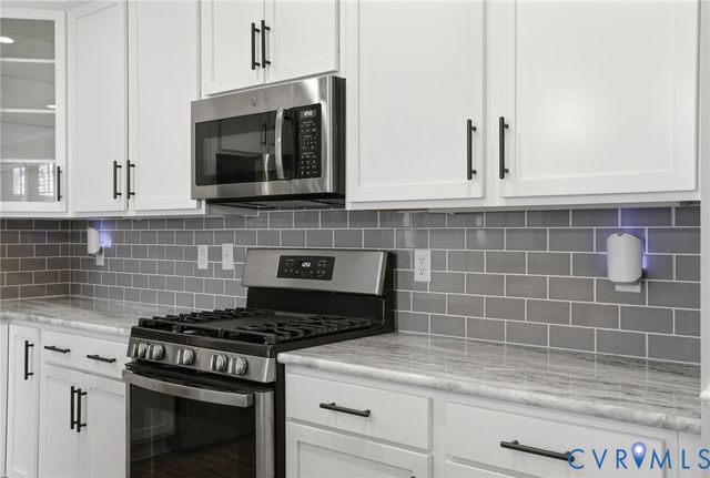 7141 Desert Candle Dr, Moseley, VA 23120