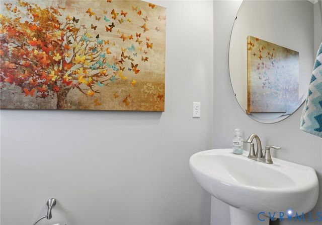 7141 Desert Candle Dr, Moseley, VA 23120