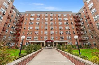 3 Sadore Lane 4G, Yonkers, NY 10710