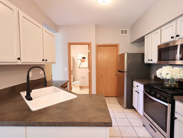 2607 Oak Tree Lane 2607, Plainfield, IL 60586