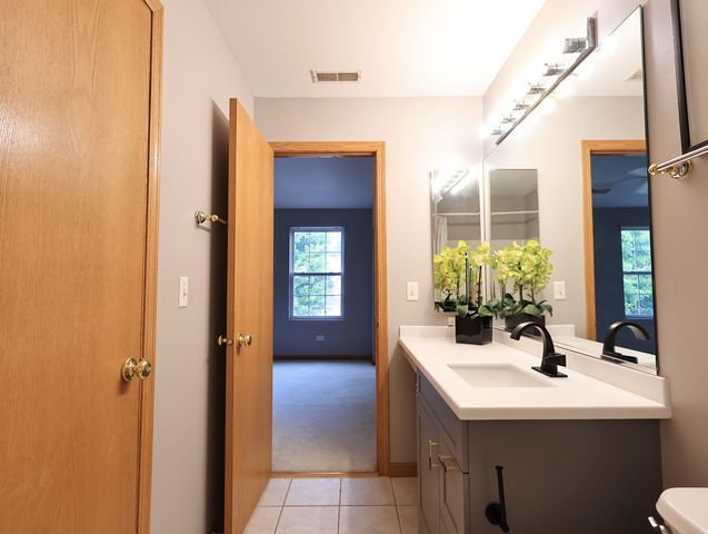 2607 Oak Tree Lane 2607, Plainfield, IL 60586