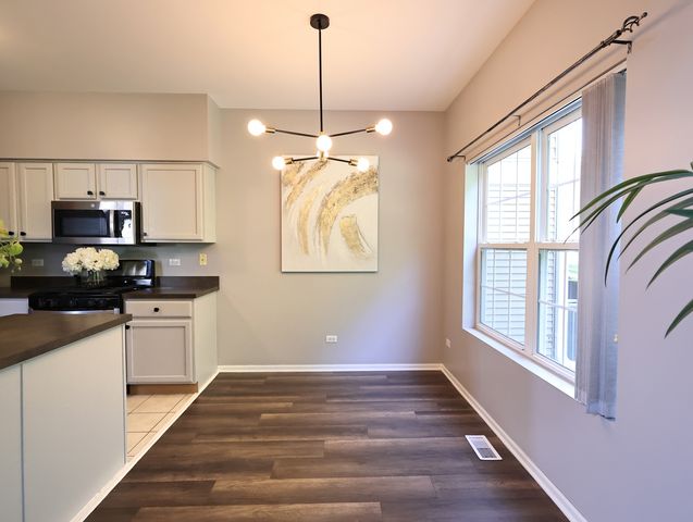 2607 Oak Tree Lane 2607, Plainfield, IL 60586