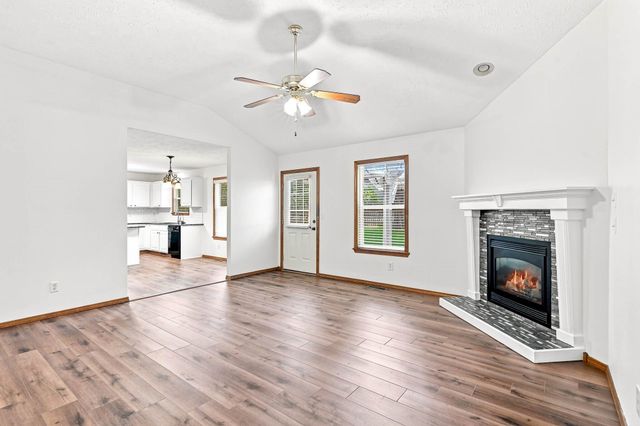 3618 W Vincent Drive, Springfield, MO 65810