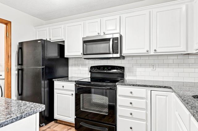3618 W Vincent Drive, Springfield, MO 65810