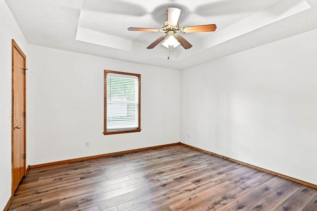 3618 W Vincent Drive, Springfield, MO 65810