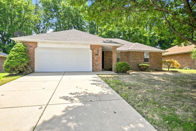 3618 W Vincent Drive, Springfield, MO 65810