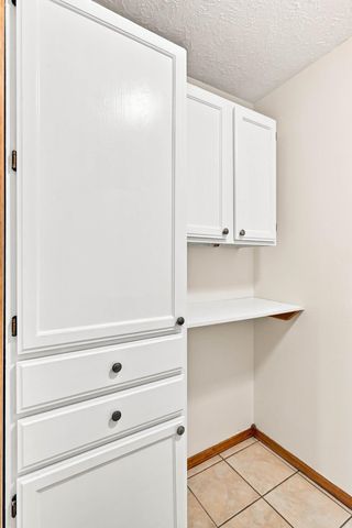 3618 W Vincent Drive, Springfield, MO 65810