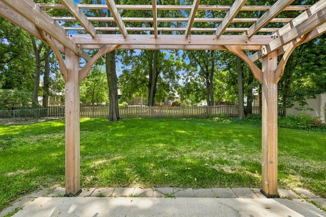 3618 W Vincent Drive, Springfield, MO 65810