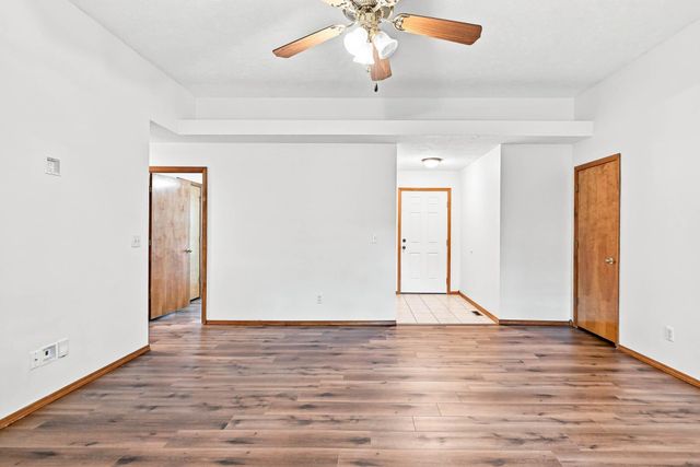 3618 W Vincent Drive, Springfield, MO 65810