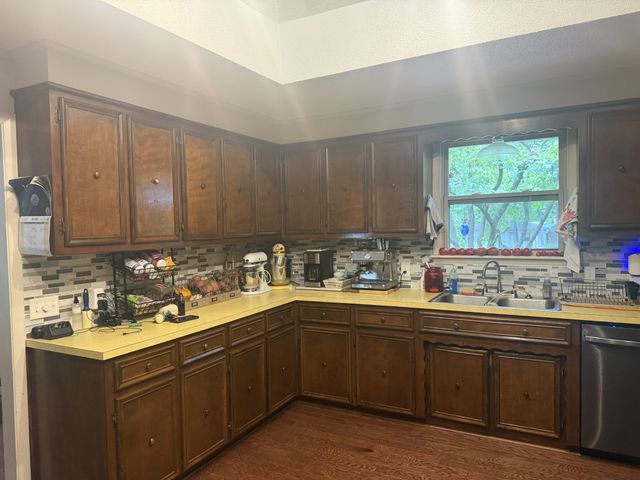 1001 Due West Cir, Lafayette, TN 37083