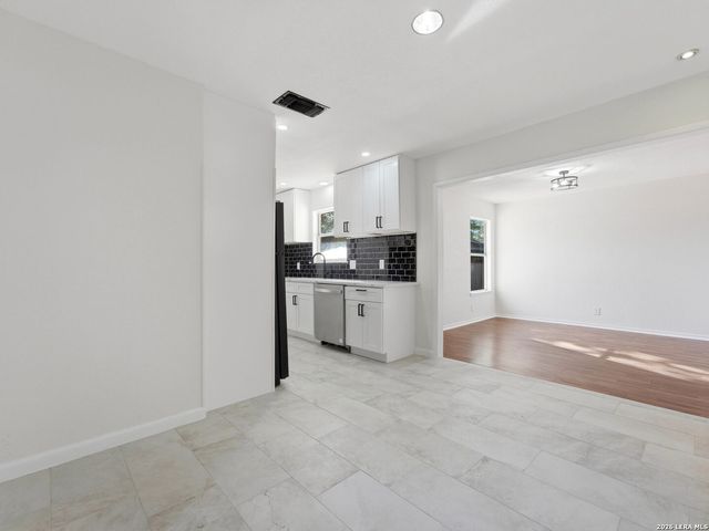6834 Brookvale, San Antonio, TX 78238