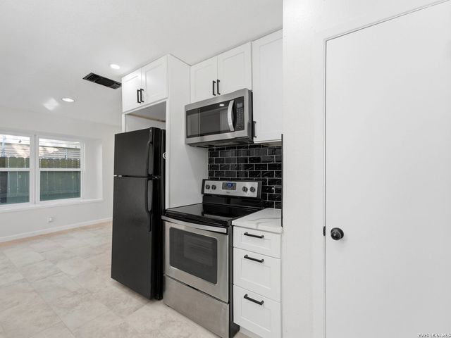 6834 Brookvale, San Antonio, TX 78238