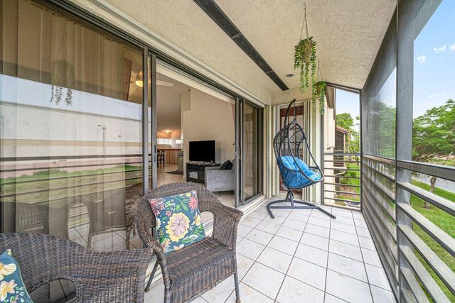 16 Vía De Casas Sur, Boynton Beach, FL 33426