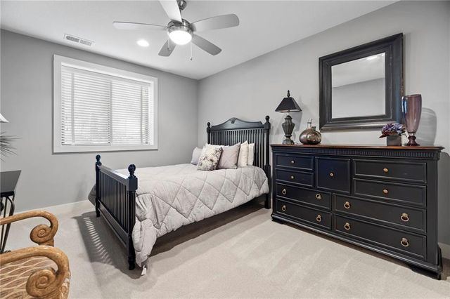 3322 W 137 Street, Leawood, KS 66224