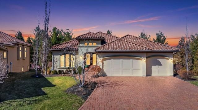 3322 W 137 Street, Leawood, KS 66224