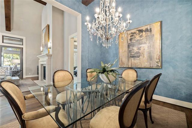 3322 W 137 Street, Leawood, KS 66224