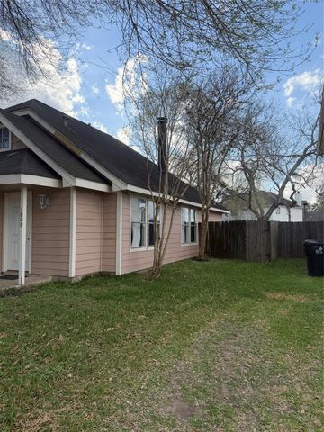 1806 Green Gate Drive, Rosenberg, TX 77471