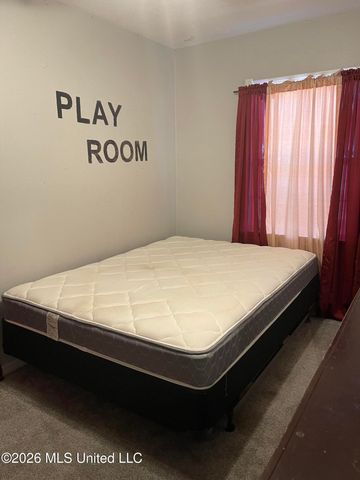 2429 Sycamore Street, Pascagoula, MS 39581