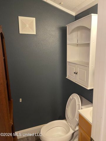 2429 Sycamore Street, Pascagoula, MS 39581