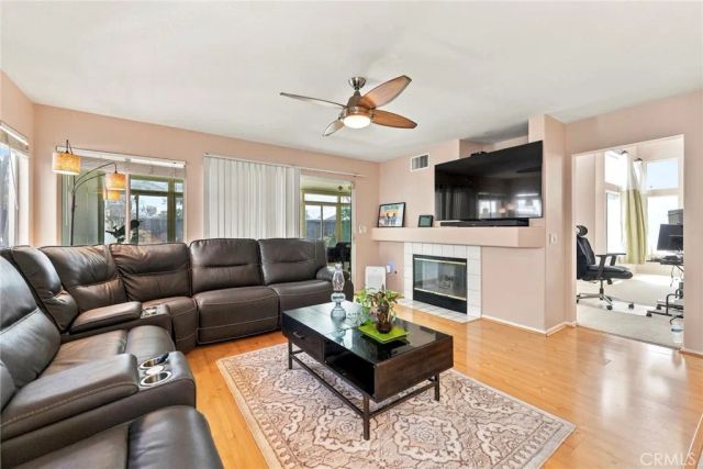 637 Avondale, Corona, CA 92879