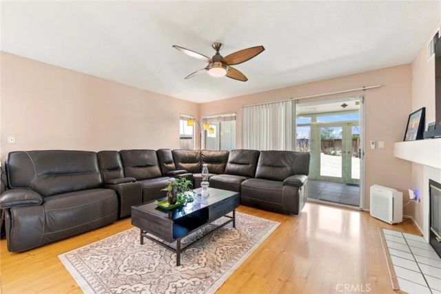 637 Avondale, Corona, CA 92879