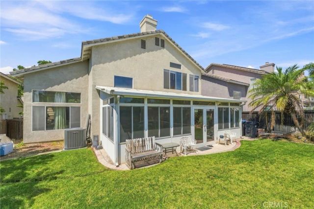 637 Avondale, Corona, CA 92879