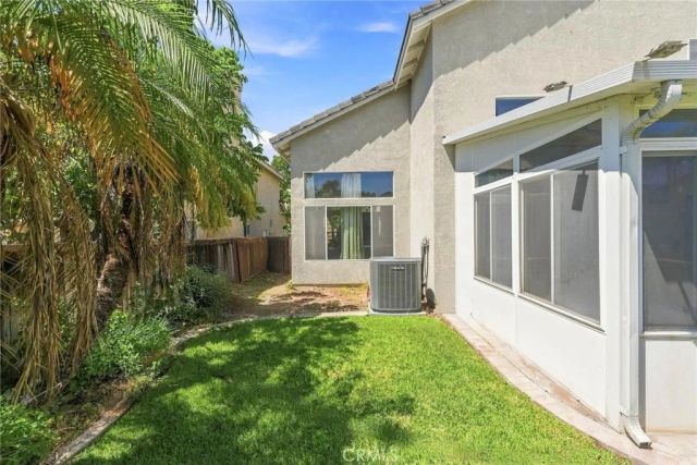 637 Avondale, Corona, CA 92879
