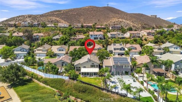 637 Avondale, Corona, CA 92879