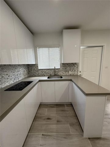 551 SW 57th Avenue 2, Miami, FL 33144