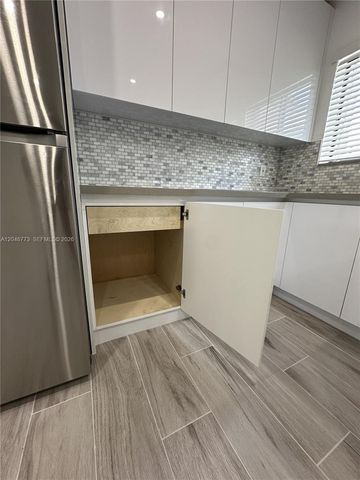 551 SW 57th Avenue 2, Miami, FL 33144