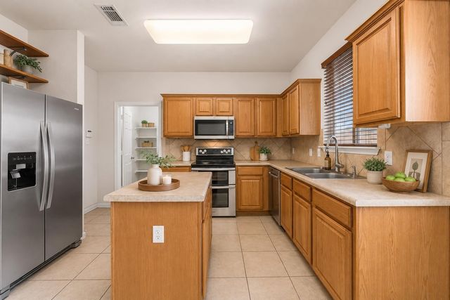 6202 Bridgewood DR, Killeen, TX 76549