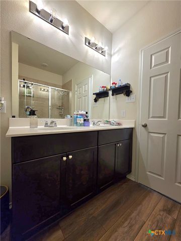 350 Bedford Falls Lane, Jarrell, TX 76537